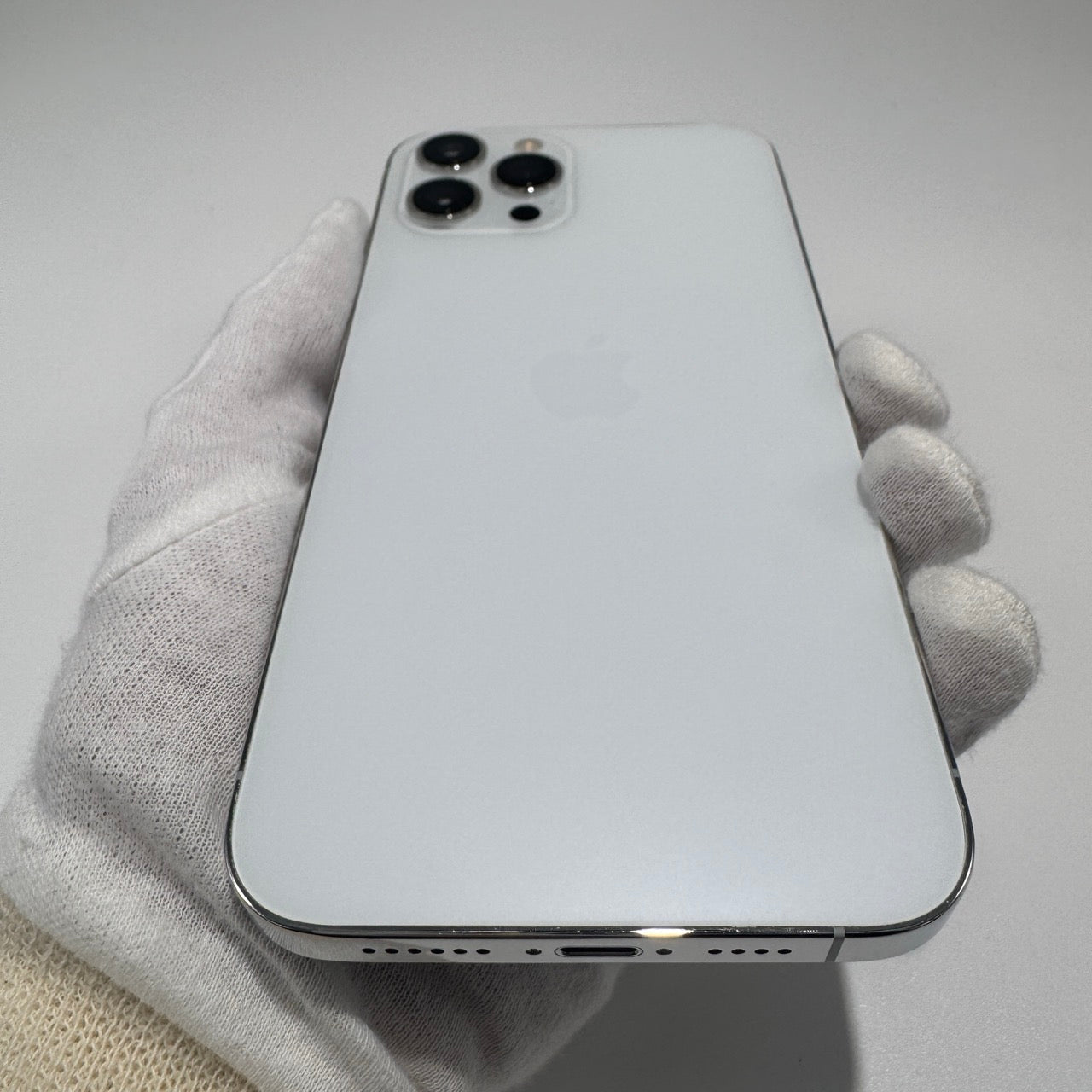 Apple iPhone12ProMAX ホワイト 本体 美品】Apple iPhone12 64GB ホワイト SIMフリー 本体 白 - メルカリ